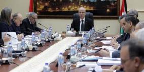 الحكومة الفلسطينية: يمنع ازدواج العمل للموظفين العموميين