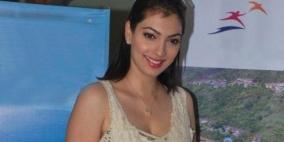 ملكة جمال العالم موخي: زوجي يهينني ويضربني