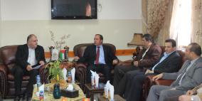 محافظ طولكرم يلتقي وفداً من جمعية خريجي الجامعات والمعاهد الهندية