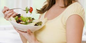 النشويات والحديد والكالسيوم والماء أهم العناصر الغذائية للحامل