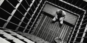 محكمة الاحتلال تقرر الإبقاء على منع الأسير براهمة لقاء محاميه