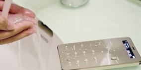 بالصور: أول هاتف في العالم يعمل 90 يوما من دون شحن