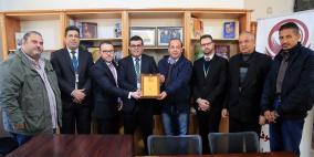 الاتصالات تدعم الهيئة الفلسطينية للمطاعم والفنادق