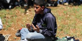 أداء صلاة الجمعة بين أراضي سلواد ودير جرير للتأكيد على البقاء في الأرض ورفض الاستيطان.