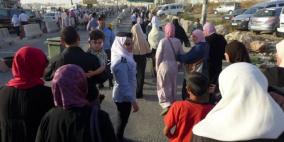 شرطة ضواحي القدس تقدم العون للمواطنين الذين توجهوا للأقصى