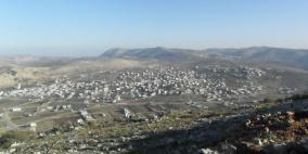 مجلس قروي روجيب يحيل عطاء تعبيد الطرق الداخلية لشركة العزام للمقاولات