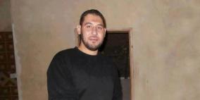 الأسير مفارجة يعلق إضرابه بعد الاتفاق على انهاء اعتقاله الاداري