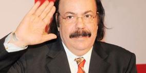 الفنان طلعت زكريا: هسيب ابني للحكومة تربيه