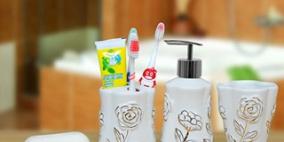 وضع فرشاة الأسنان في الحمام له مخاطر صحية