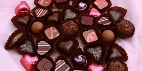 "صلة محتملة" بين تناول الشوكولا وتحسين صحة القلب