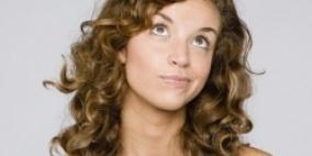 احصلي على شعر مجعد بهذه الخطوات