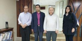 شركة رويال الصناعية التجارية تدعم بطاقة الطالب الجامعي