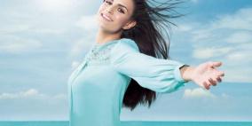 انعمي بالتجدّد مع العدسات اللاصقة