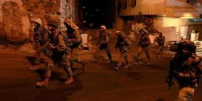 ثلاث اصابات بالرصاص الحي في اقتحام مخيمي الامعري وقلنديا