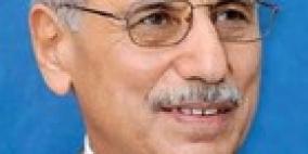 التمسُّك بالفشل