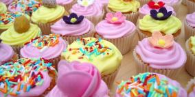 تحذيرات عالمية من الإكثار من تناول السكريات