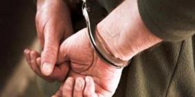 القبض على شخص لفق تهمة حيازة مخدرات لآخر في الخليل