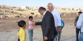 عساف يتفقد تجمع ابو نوار بعد هدم أجزاء من مدرسته