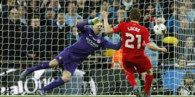 ليفربول يفتقد خدمات لوكاس 5 أسابيع