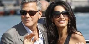 أمل علم الدين تبدي انزعاجها من عادة زوجها السيئة