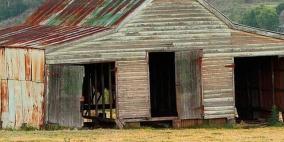 اكتشاف مستوطنة في صحراء باستراليا يقيم سكانها فيما بينهم علاقات جنسية محرمة