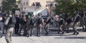 القدس: الاحتلال يقمع وقفة تضامنية مع الأسرى