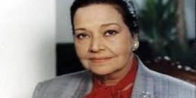 فجر السعيد تهاجم الفنانة مديحة يسري وتسخر منها