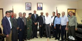 قلقيلية: المحافظ يلتقي وفدا من الصليب الأحمر الدولي