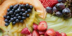 الفواكه والخضروات لا تساعد في تخفيف الوزن