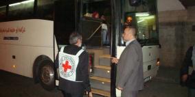 ٢٧ من أهالي أسرى غزة يزورون أبنائهم في سجن "ايشل"