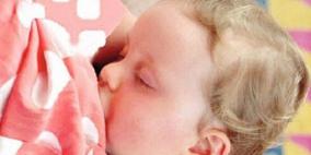 الرضاعة الطبيعية تجعل الطفل أكثر استجابة للتطعيمات أكثر من غيره