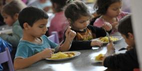 الصغار أكثر عرضة للسمنة في العطلة