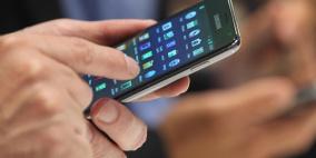 أيهما أقرب إليك هاتفك أم أصدقاؤك؟