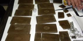 ضبط أكثر من نصف كيلو غرام من المخدرات بحوزة تاجر في الخليل