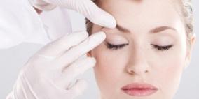 عملية شد الوجه تجعل الشخص يبدو أصغر بـ 3 سنوات فقط