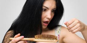 "بياض البيض " يعالج تساقط الشعر ويجعله أكثر نعومة ولمعانا