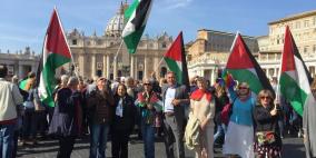 وقفه احتجاج على الممارسات القمعيه الاسرائيليه امام الفاتيكان