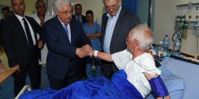 الرئيس يتفقد مجمع فلسطين الطبي ويعود عددا من المرضى