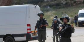 جنود الاحتلال يقعمون اعتصاماً سلمياً للصحافيين امام بوابة سجن عوفر في اليوم العالمي لحرية الصحافة