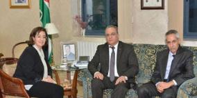 الوزير الشاعر يلتقي وزيرة التنمية الاجتماعية الأردنية