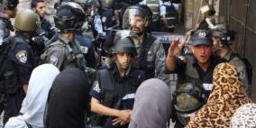 الاحتلال يعتقل مواطنة من منطقة باب العامود بالقدس