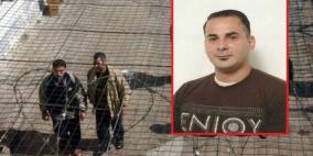 الأسير بلال كايد يرفض عرض الإبعاد ويؤكد استمرار الإضراب