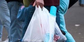 الأكياس البلاستيكية تتسبب فى إصابة الأطفال بالنزلات المعوية