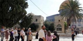 مستوطنون يجرون عقد قران في الأقصى