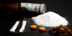 القبض على تاجري مخدرات في عناتا شمال القدس المحتلة