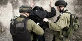 الاحتلال يعتقل مواطنا من الخليل ويستدعي اخر للتحقيق من بيت لحم