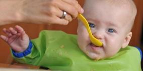 وجبة الحليب والحبوب تمد الرضع بعناصر مهمة