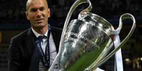 زيدان يتمسك بوجود "الرجل الثالث" في ريال مدريد