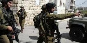 الاحتلال يسلم بلاغا لشاب من عجّة لمراجعة مخابراته