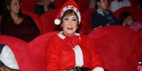 في مهرجان دبي لبلبة تتقمص “سانتا كلوز″ وتغني مع الأطفال